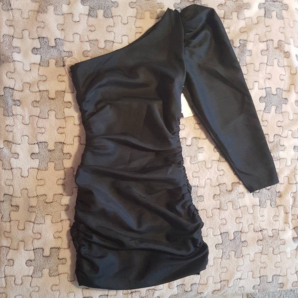 Aritzia Wilfred Rhapsody Dress  Black NWT